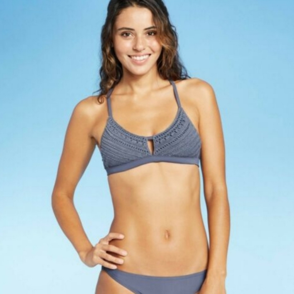 XHILERATION CROCHET KEYHOLE BIKINI. D/DD TOP. SMALL BOTTOMS.